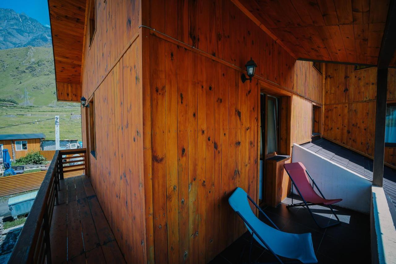 Alpenhaus Kazbegi Hotel & Restaurant ภายนอก รูปภาพ