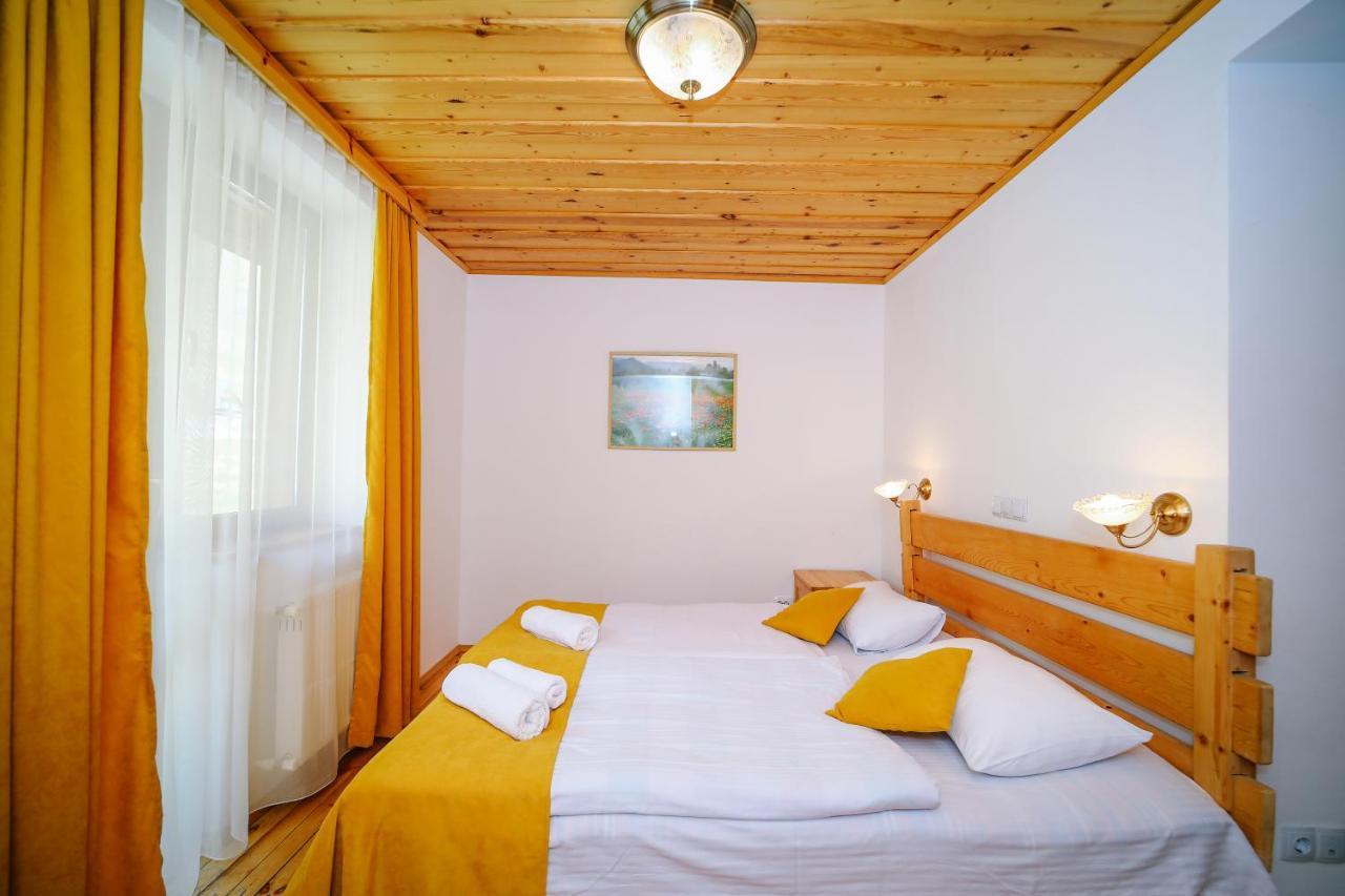 Alpenhaus Kazbegi Hotel & Restaurant ภายนอก รูปภาพ